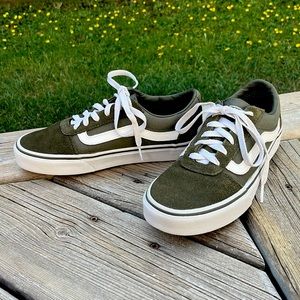 Classic Old Skool Vans - Moss Green, US Women’s Size 7